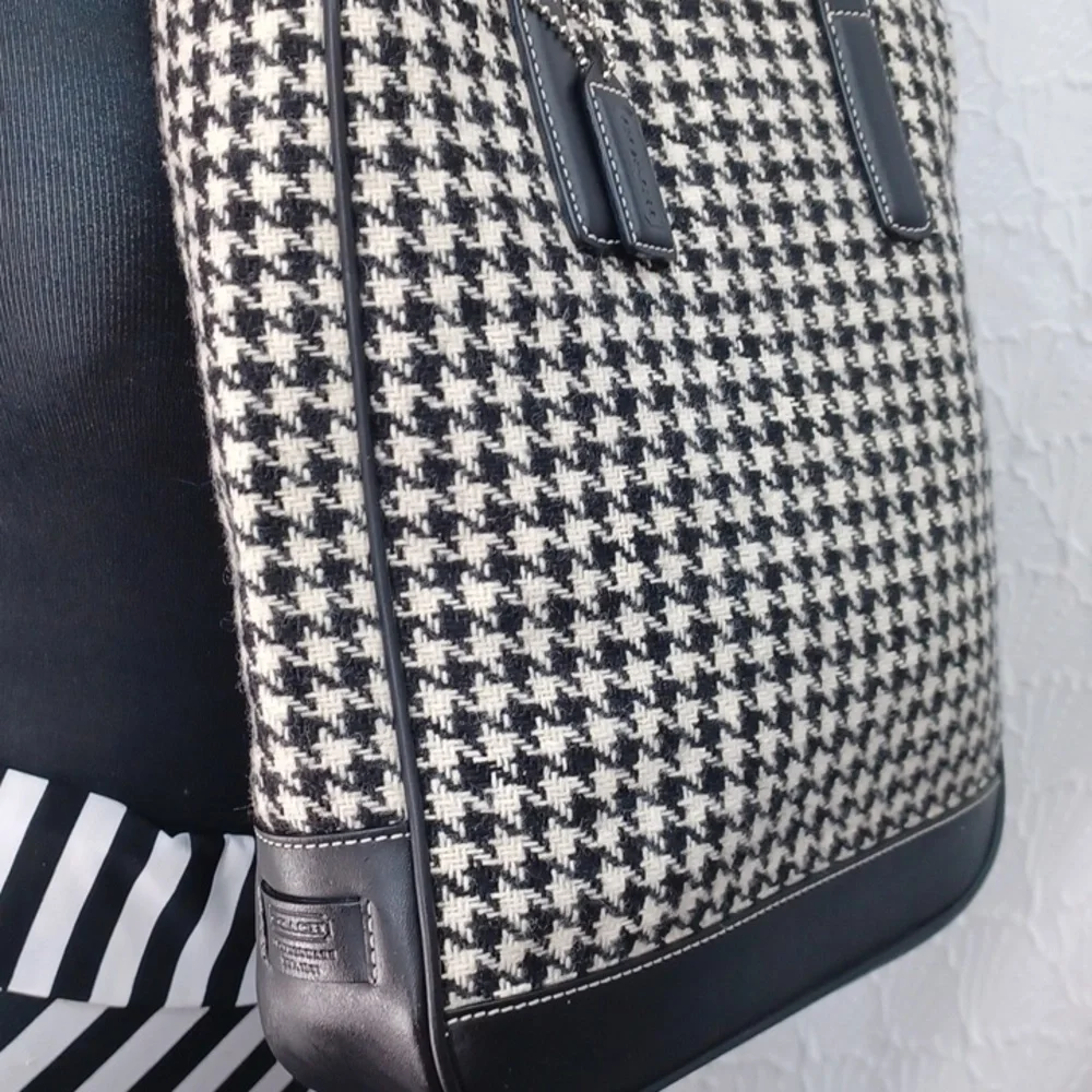 Coach Hamptons Houndstooth Tote E2J-7727